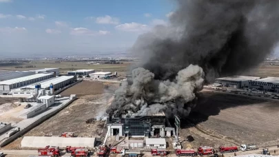 Ankara’da yatak fabrikasında yangın