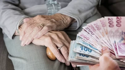 Emekli bayram ikramiyesi 4 bin TL oluyor: Teklif yarın Genel Kurul'da
