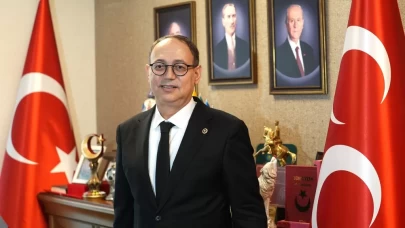 MHP'li Topsakal'dan, Cumhurbaşkanı Erdoğan ve annesine yönelik hakaretlere tepki