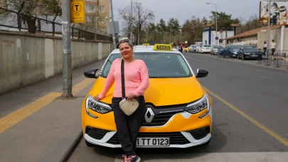 Kadın taksici Nazan Oytun, Diyarbakır’da bir ilke imza attı