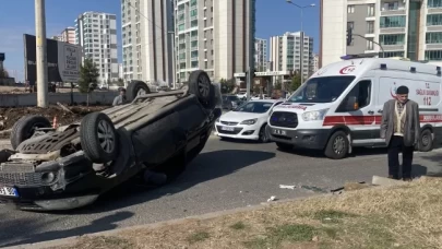Diyarbakır'da otomobil devrildi: 6 yaralı