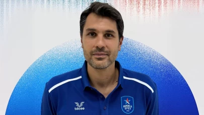 Cenk Akyol'a Anadolu Efes'ten görev