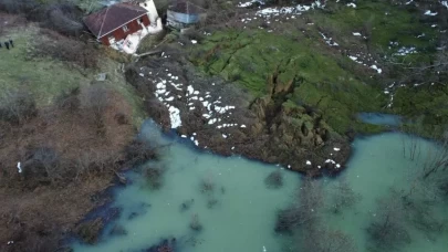 Sinop’ta yollar sular altında kaldı, devasa gölet oluştu