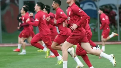 Lider Galatasaray, Beşiktaş derbisine hazırlanıyor