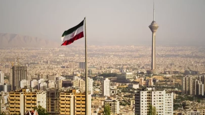 İran'dan Trump'a: "Tehdit ediyorsan müzakere etmeyeceğim!"