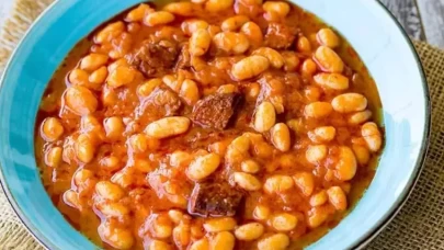 Kuru fasulye yanına ne gider? Kuru fasulye yanına çok yakışacak 10 tarif