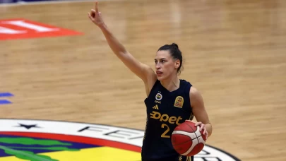 Fenerbahçe, play-off'a farklı başladı!