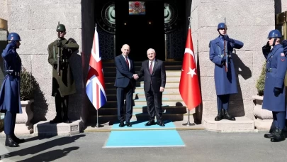 Bakan Güler, İngiliz mevkidaşıyla görüştü