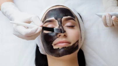 Tıkanmış gözenekleri cam gibi yapan maske!