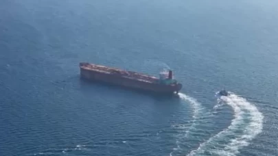 Beylikdüzü'nde faciadan dönüldü! Gemi kazasına ilişkin yeni görüntüler ortaya çıktı