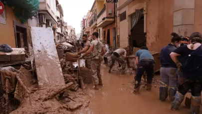İspanya'da şiddetli yağış ve fırtına alarmı: Kuzey bölgeleri tehlikede!