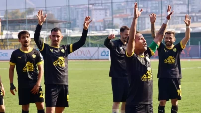 Alt liglerin tek namağlup takımı: Aliağa Futbol