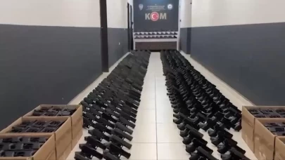 Afyonkarahisar'da 3 bin 450 tabanca gövdesi ele geçirildi