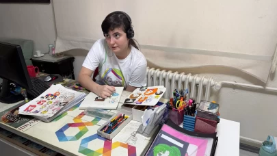 Genç ressam'ın sergisi otizmli çocukların eğitimine destek sağlayacak