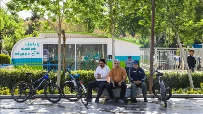 İran'da hafta sonu tatili değişti: Perşembe gününü ekleme onaylandı!