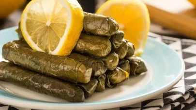 Taze peynir ve kaymaklı yaprak sarma tarifi