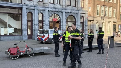 Amsterdam'da bıçaklı saldırıda 4 kişi yaralandı