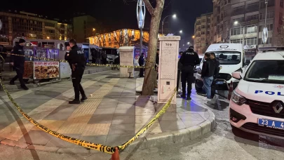 Elazığ'da minibus durağında silahlı saldırı: 2 yaralı