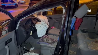 Maltepe'de bir araç virajı alamadı: 4 kişi yaralandı