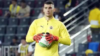 Fenerbahçe kalecisi Dominik Livakovic'in başı dertte