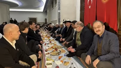 Kırgızistan'da Türkiye'nin Bişkek Büyükelçiliği iftar programı düzenledi