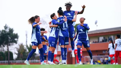 Fenerbahçe Kadın Futbol Takımı’ndan derbi öncesi görkemli galibiyet