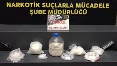 Adana'da sentetik uyuşturucu operasyonu: Bir minibüste 10 kilogram ele geçirildi