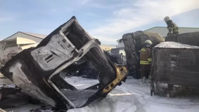 Hurda araçlar yanarak kullanılmaz hale geldi