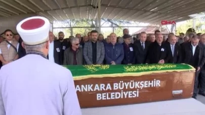 İlhan Cavcav'ın torunu evinde ölü bulundu! Son yolculuğuna uğurlandı