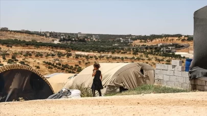 İdlib'de siviller devrimin başlamasının yıl dönümünü kutladı