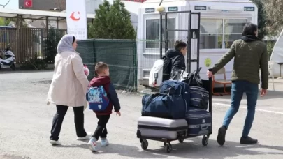 Suriyeliler bayramı yıllar sonra ülkelerinde kutlayacak olmanın mutluluğunu yaşıyor