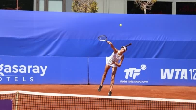 Teniste ITF Masters Turu Dünya Şampiyonası heyecanı Antalya'da devam ediyor