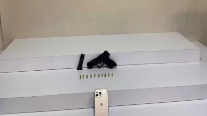 Satıcı kılığına giren polis gaspçıyı suçüstü yakaladı