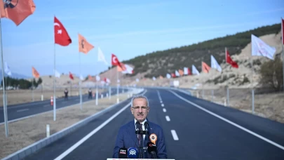 Bakan Uraloğlu duyurdu: Antalya trafiğine 10 köprülü çözüm…
