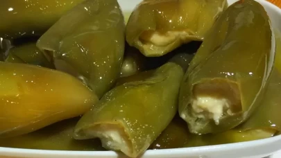 Jalapeno peynir dolgulu turşu tarifi: Acı ve tatlı lezzetin mükemmel uyumu