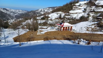 Rize'de heyelan paniği yaşandı: 4 ev tedbir amaçlı boşatıldı