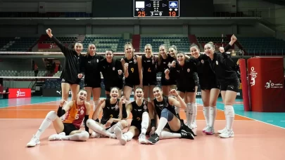 Galatasaray Kadın Voleybol Takımı, Sultanlar Ligi'nde Keçiören Belediyesi'ni rahat geçti