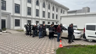 Otopark yeri için komşusunu öldürdü: 3 tutuklama