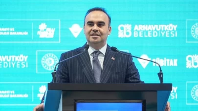 Bakan Kacır'dan milli banliyö paylaşımı: Gurur duyuyoruz