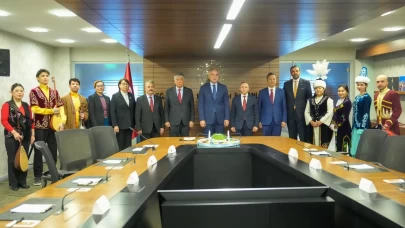 Bakan Ersoy Türk Dünyasına seslendi: Türk Dünyası birlikte güçlü