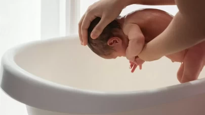Yeni doğan bebeği yıkamak için en iyi 5 ipucu