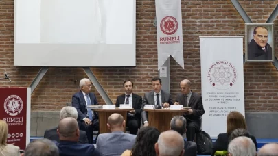 İstanbul Rumeli Üniversitesinde Prof. Dr. Kemal Karpat konuşuldu