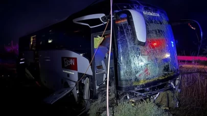 Çanakkale tur otobüsü yoldan çıktı: Yaralılar var