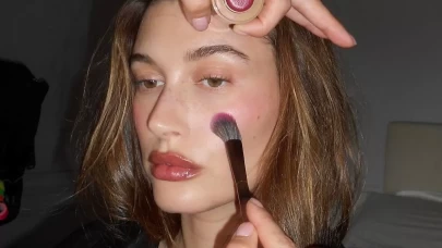 Pürüzsüz bir cilt için doğru fondöten uygulaması