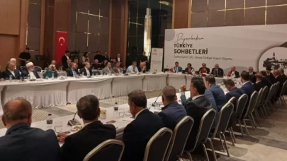 Diyarbakır'da "Türkiye sohbetleri": "Yeni bir Türkiye'yi inşa etmemiz mümkün"