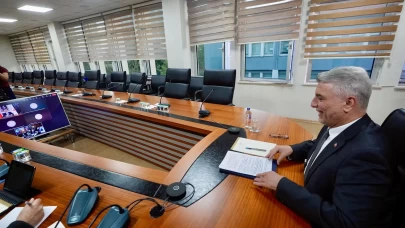 Bakan Bolat, ABD Ticaret Bakanı Howard Lutnick ile çevrimiçi görüşme gerçekleştirdi