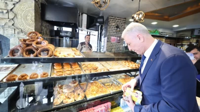 Ticaret Bakanı Bolat'tan esnaf ziyareti
