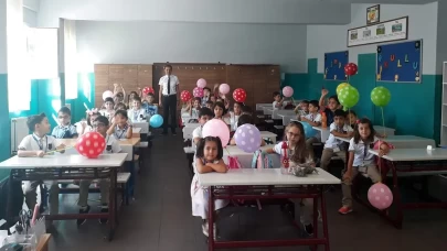 Yarın 20 milyon öğrenci derslerine dönüyor