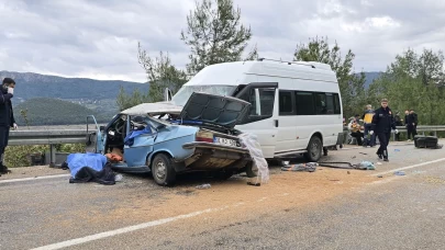 Adana'da feci kaza: Bir aile yok oldu, 10 yaralı!