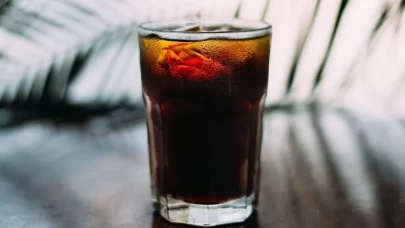 Serinletici alternatif: Buzlu Americano tarifiyle ferahlayın